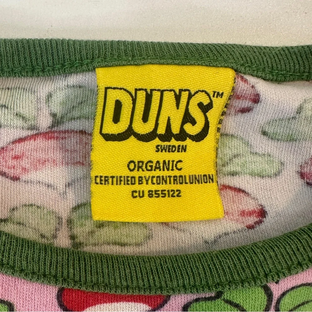 DUNS Sweden Organic Cotton Radish Kids Tee Size‎ 110 4-5yrs HTF